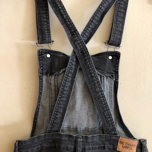 Size 2 black denim overalls - Picture 5 of 7